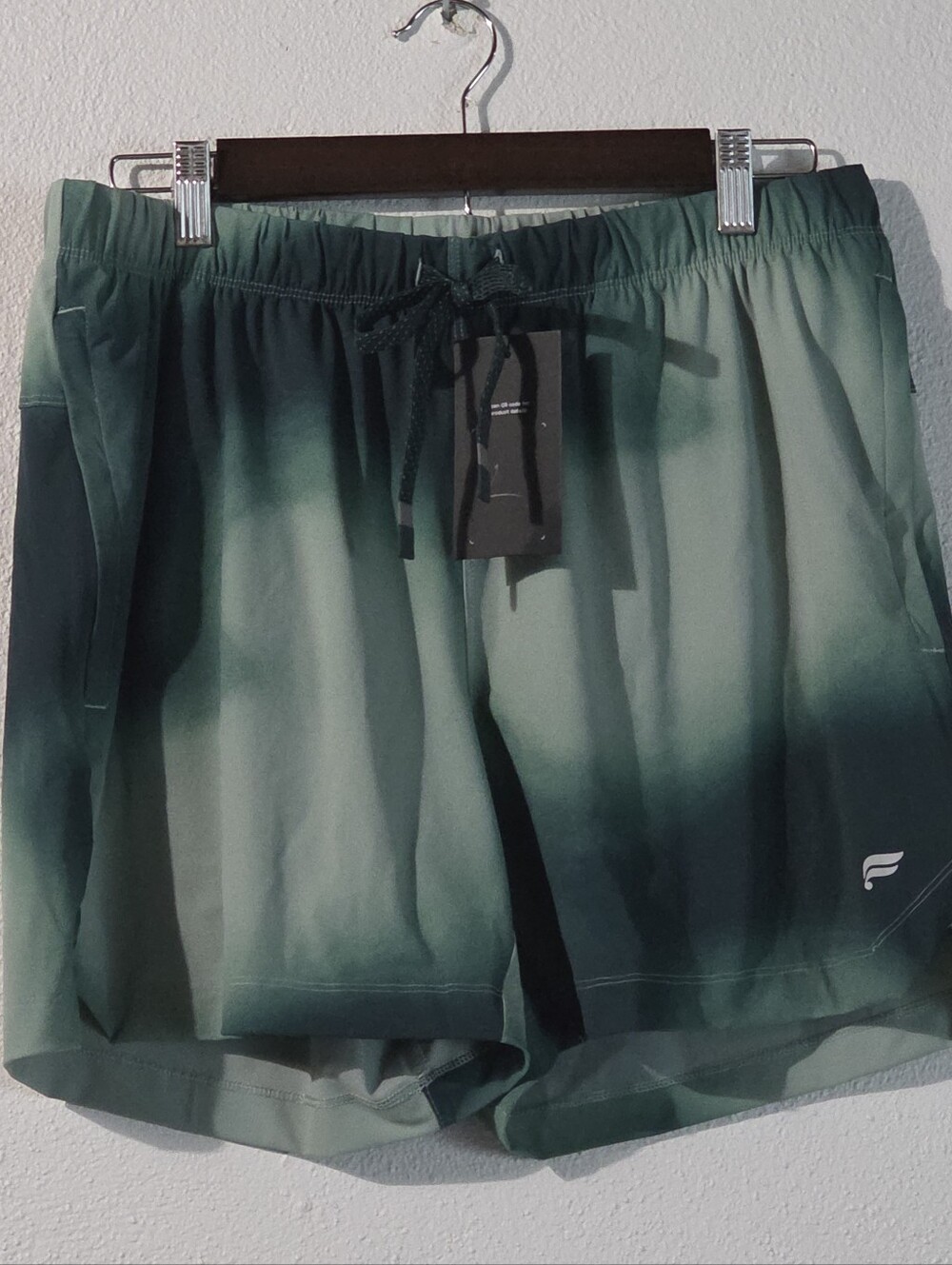 NWT Fabletics Men Green Athletic Performance Shorts Size L